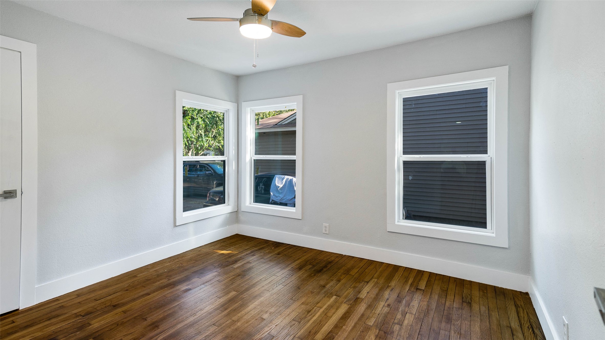 10523 Newcombe Drive Dallas TX 75228