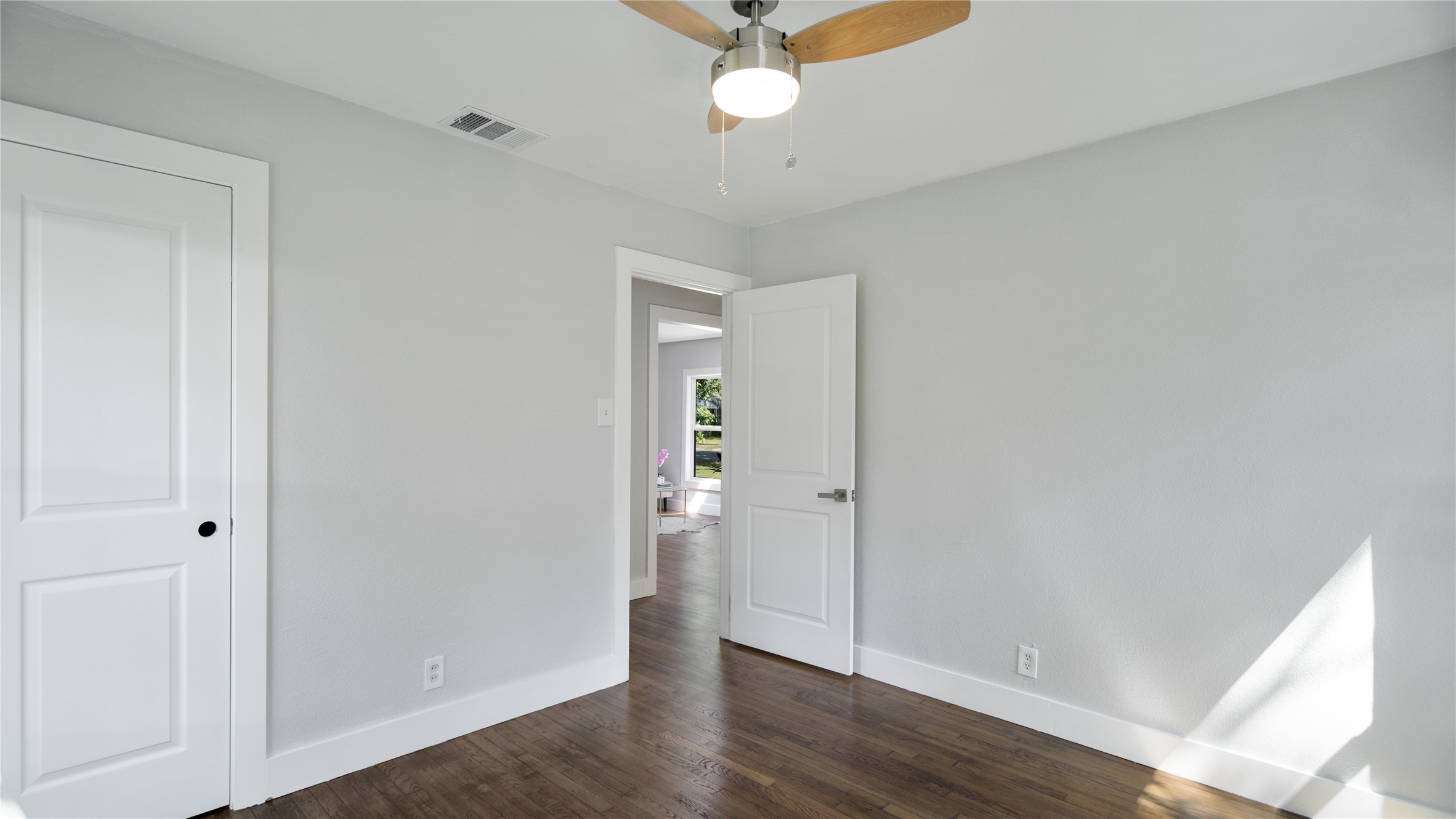 10523 Newcombe Drive Dallas TX 75228