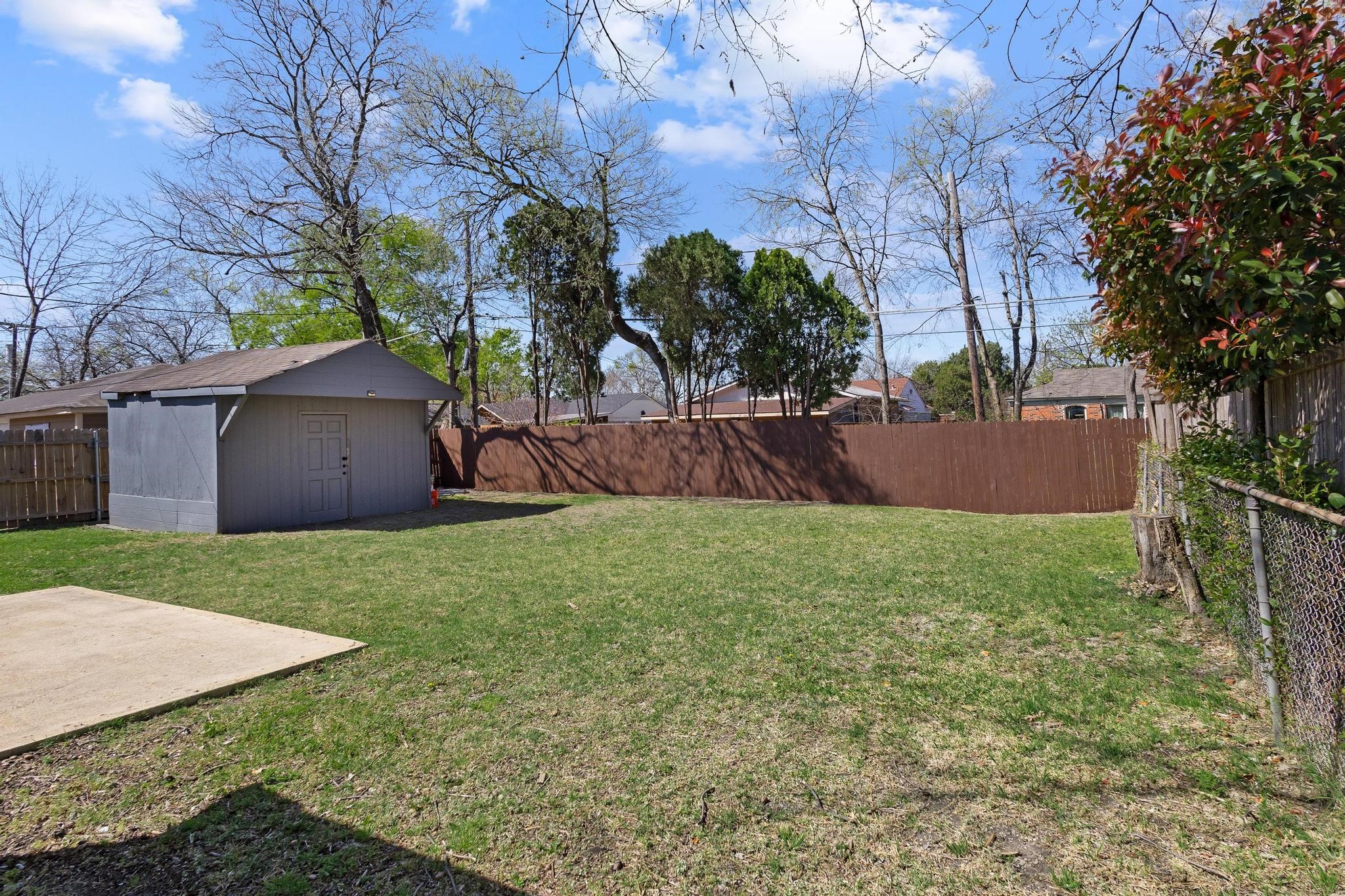 10523 Newcombe Drive Dallas TX 75228