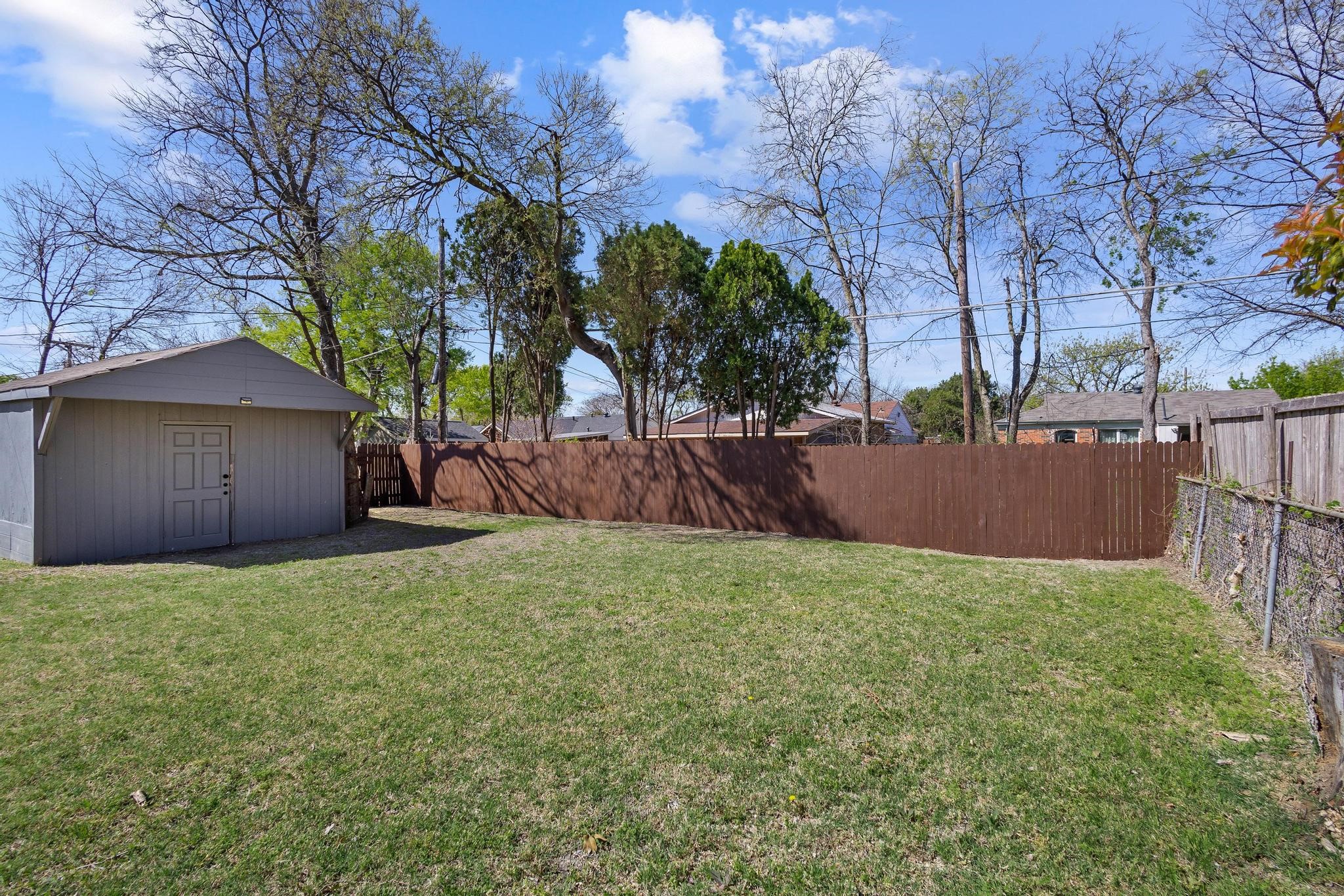 10523 Newcombe Drive Dallas TX 75228