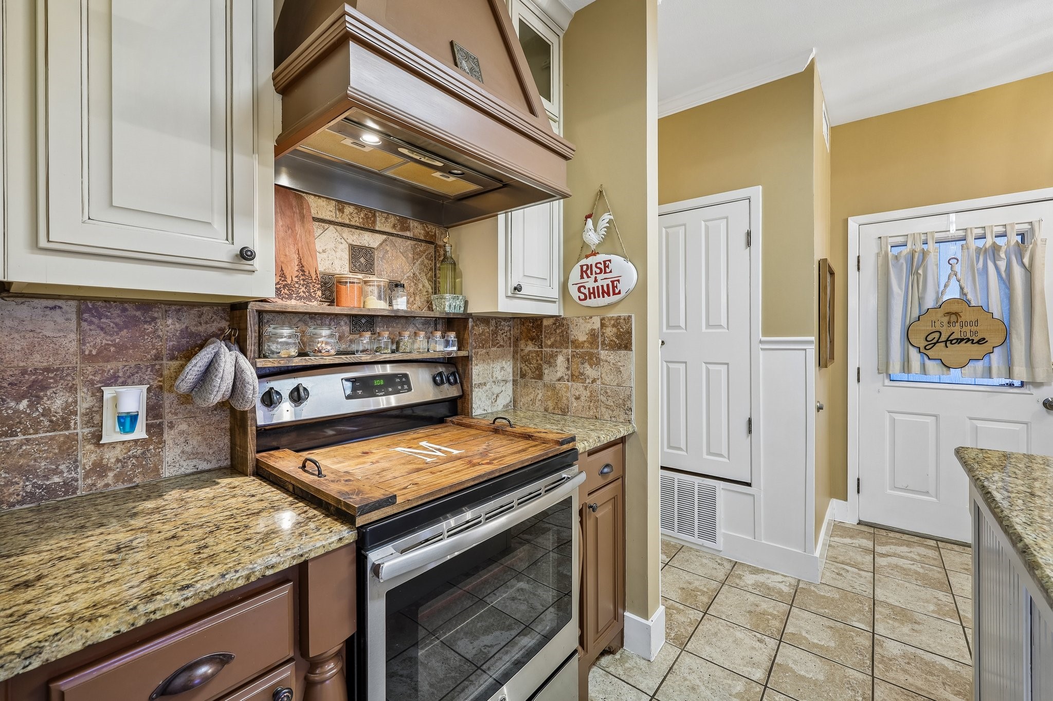 331 Radecke Road Krum TX 76249