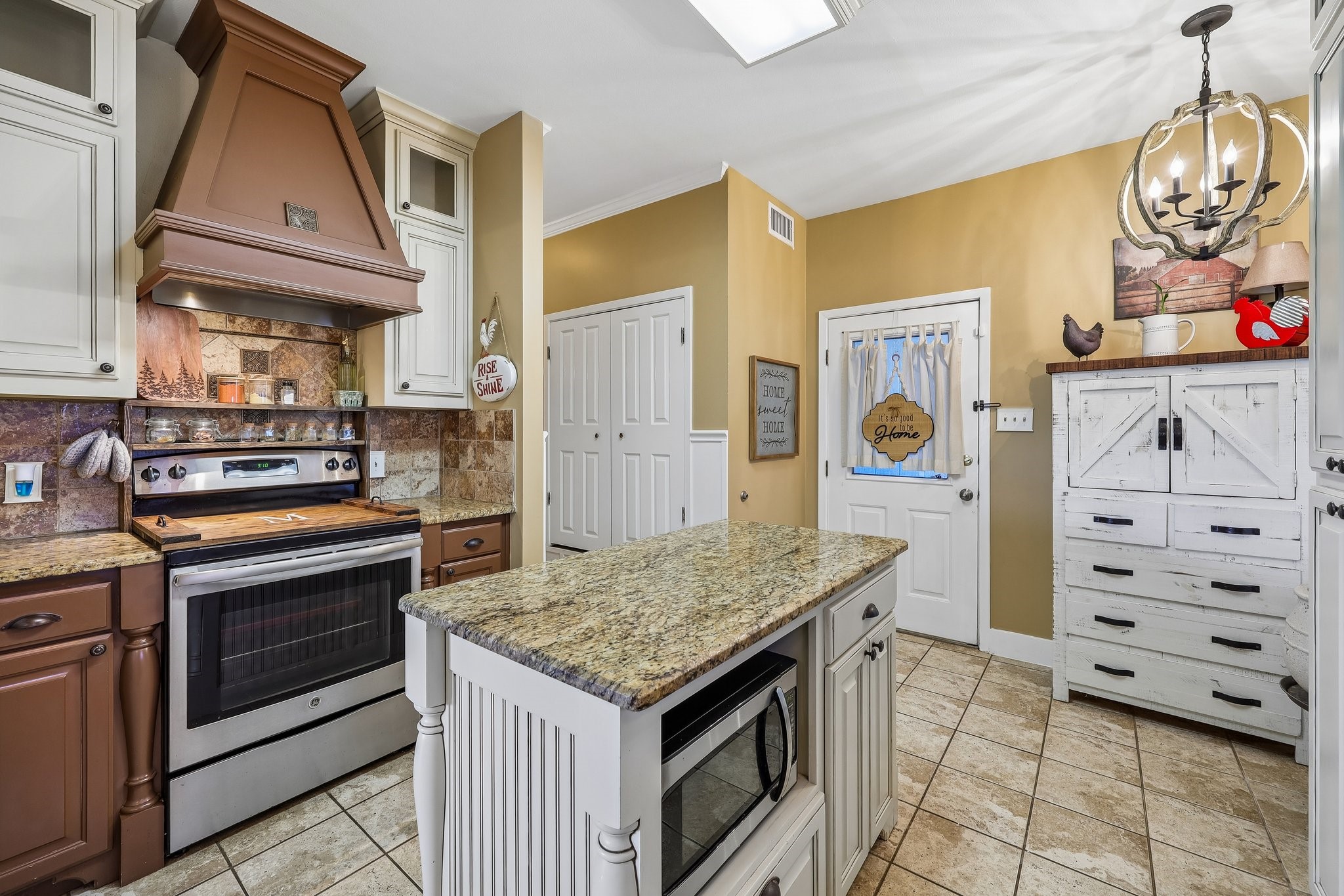 331 Radecke Road Krum TX 76249