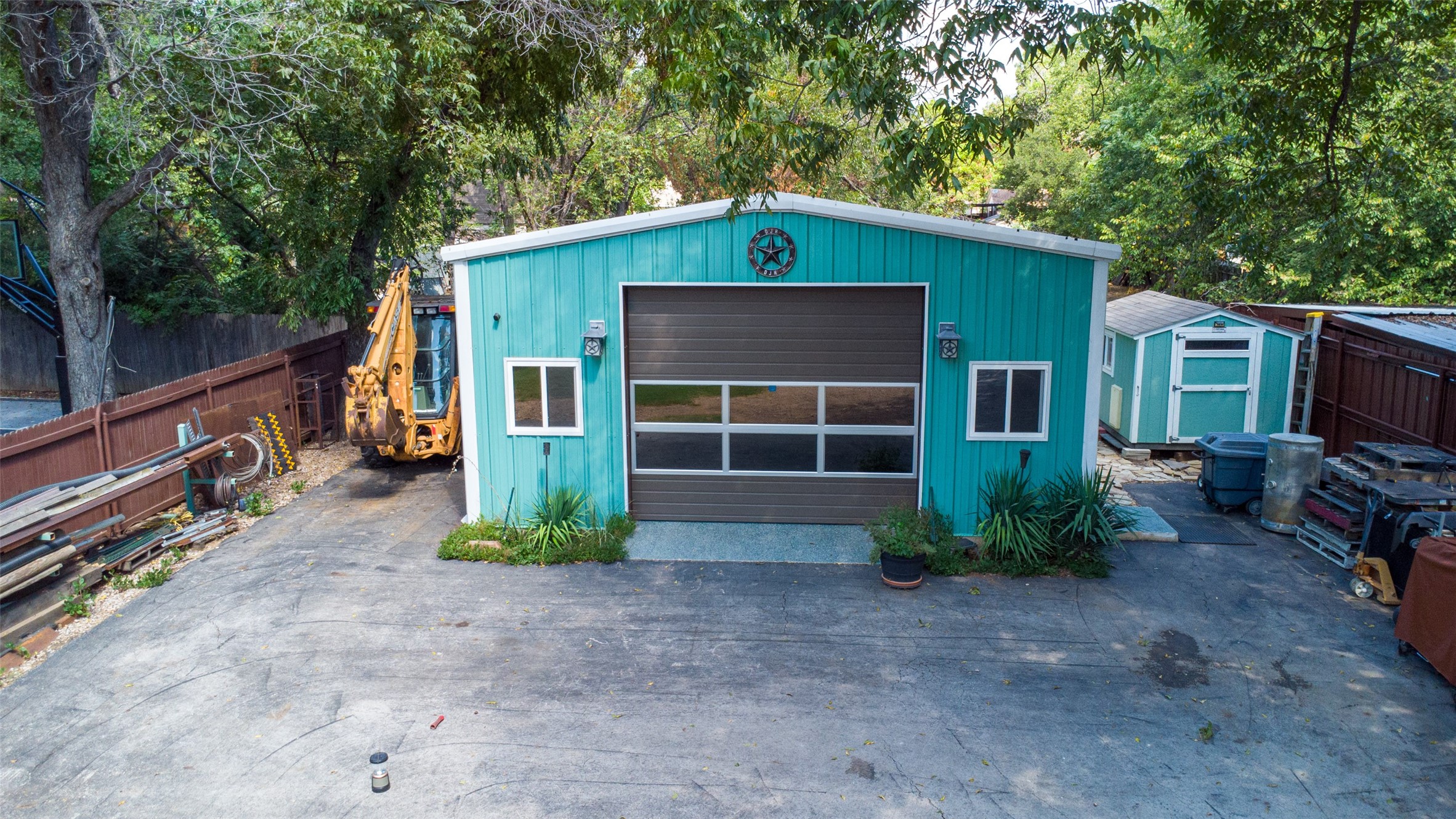 5935 Wall Avenue Haltom City TX 76117