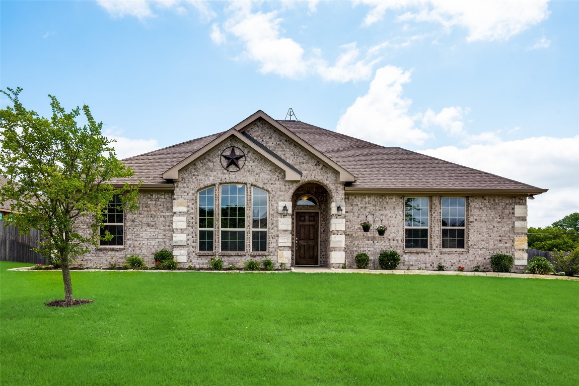 900 Royse Ridge Road Ennis TX 75119