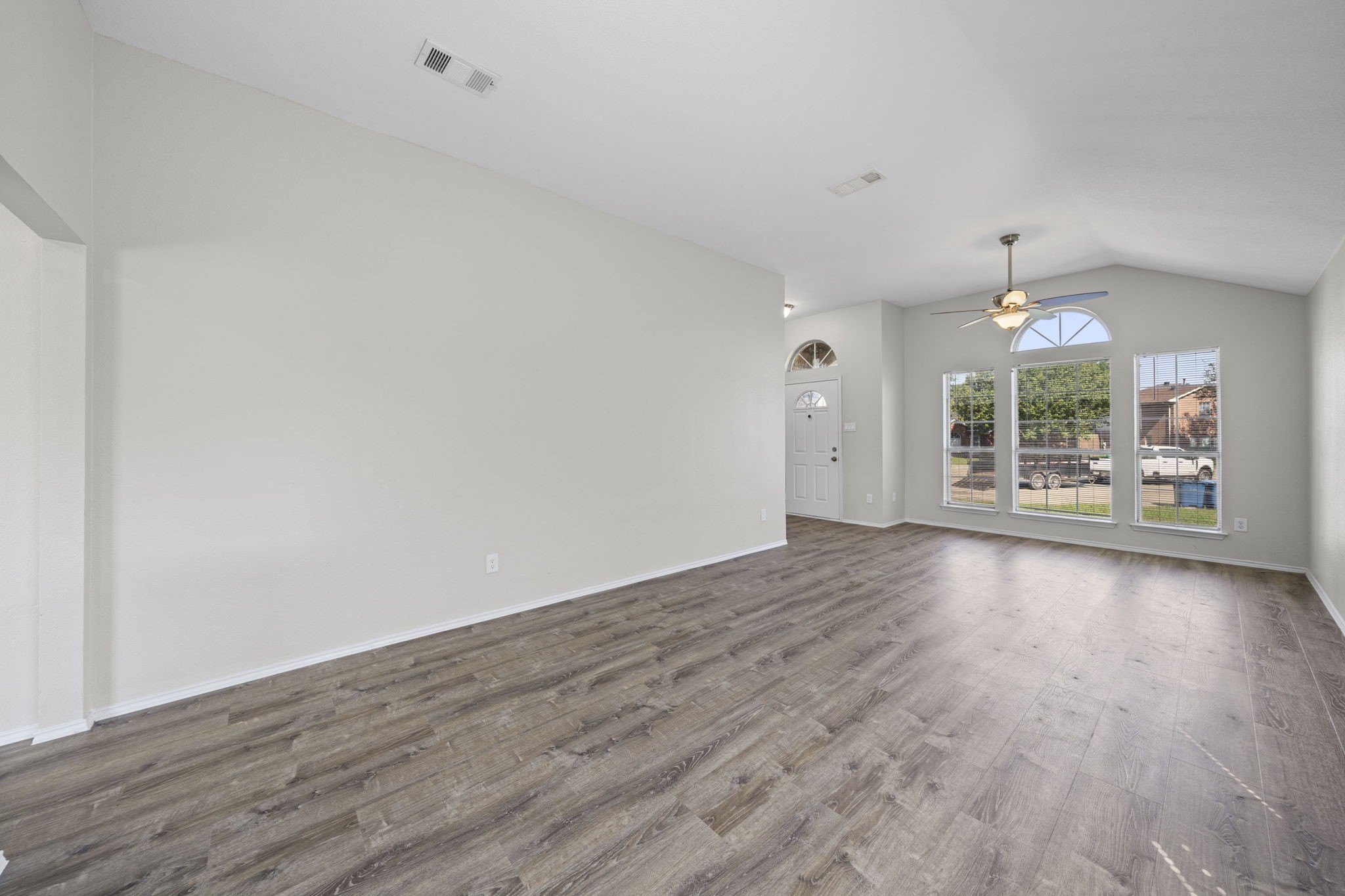 1216 Urban Drive Desoto TX 75115