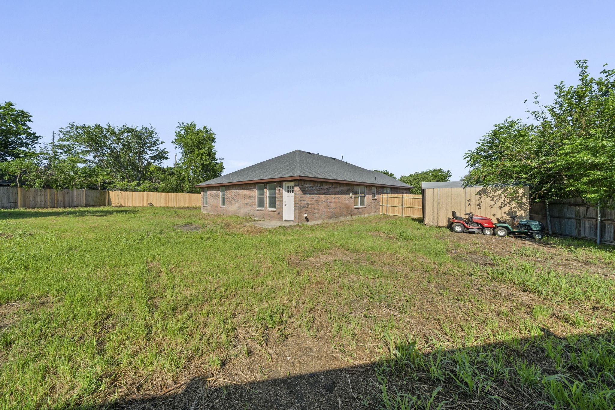 1216 Urban Drive Desoto TX 75115