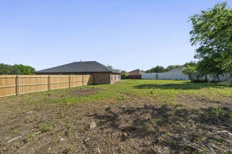 1216 Urban Drive Desoto TX 75115