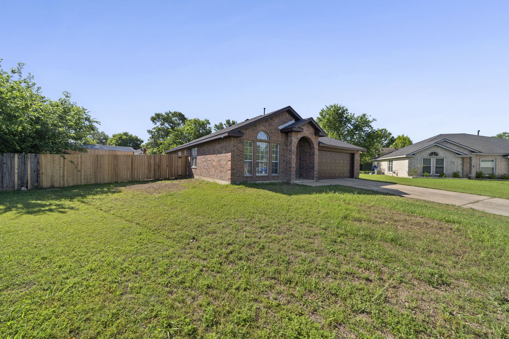 1216 Urban Drive Desoto TX 75115
