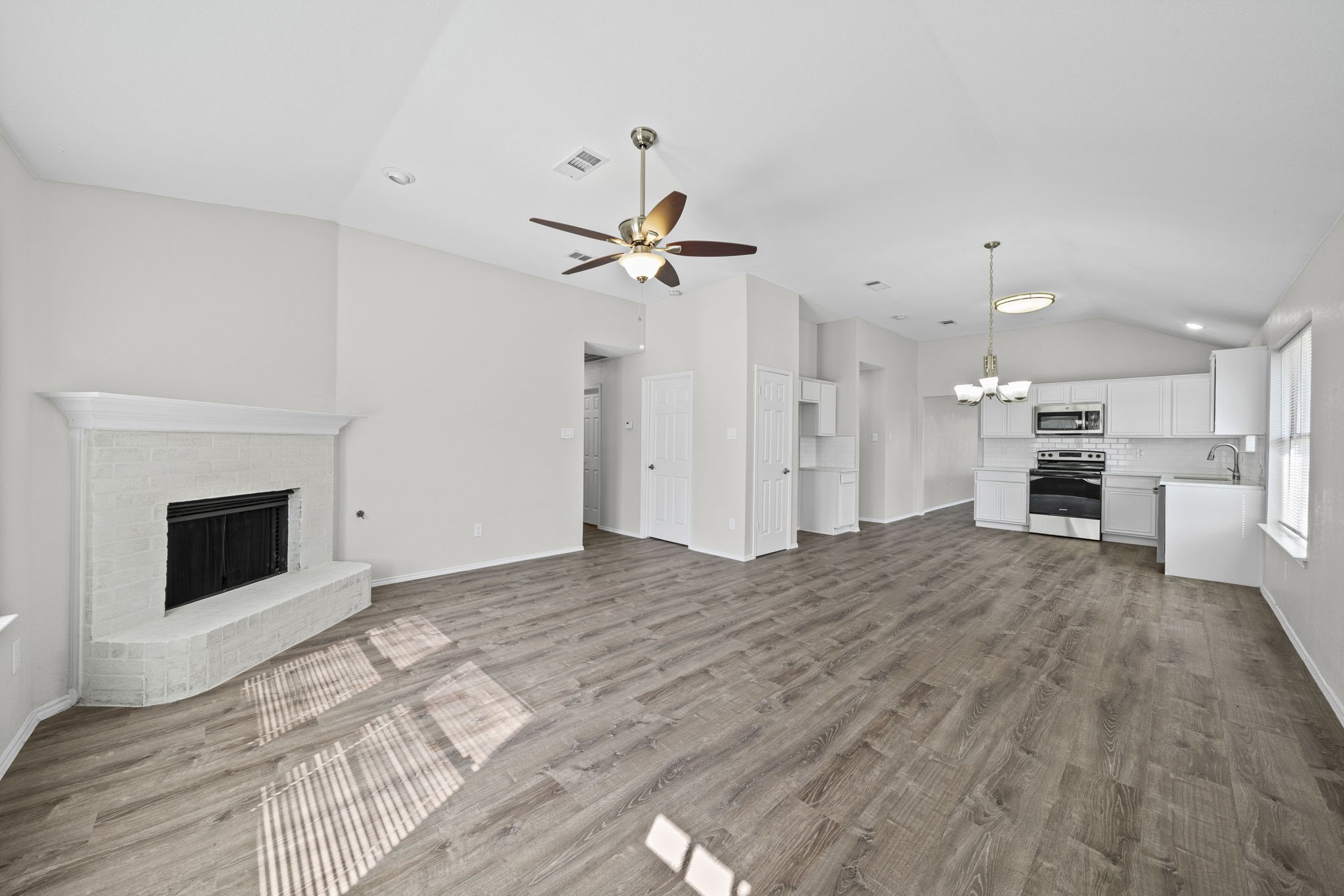 1216 Urban Drive Desoto TX 75115