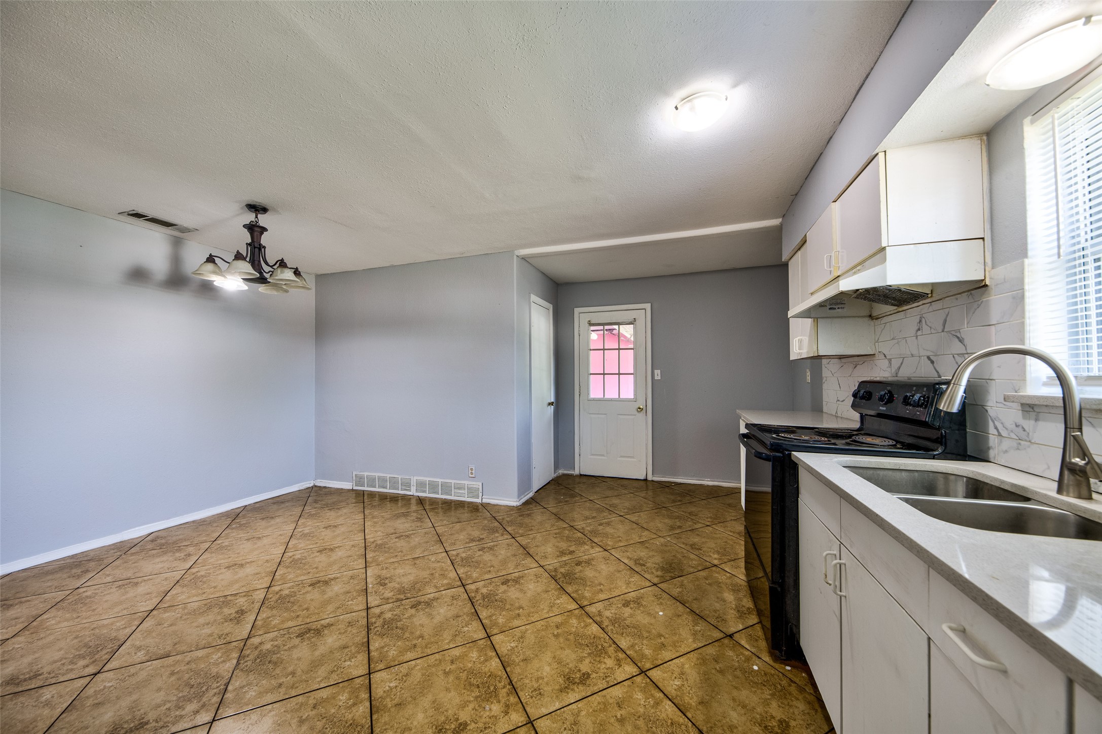 2134 Sequoyah Way Carrollton TX 75006