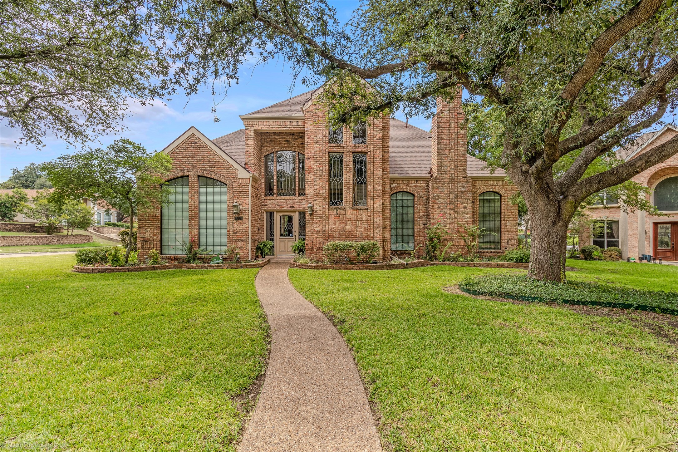 3209 Shannons Place Garland TX 75043