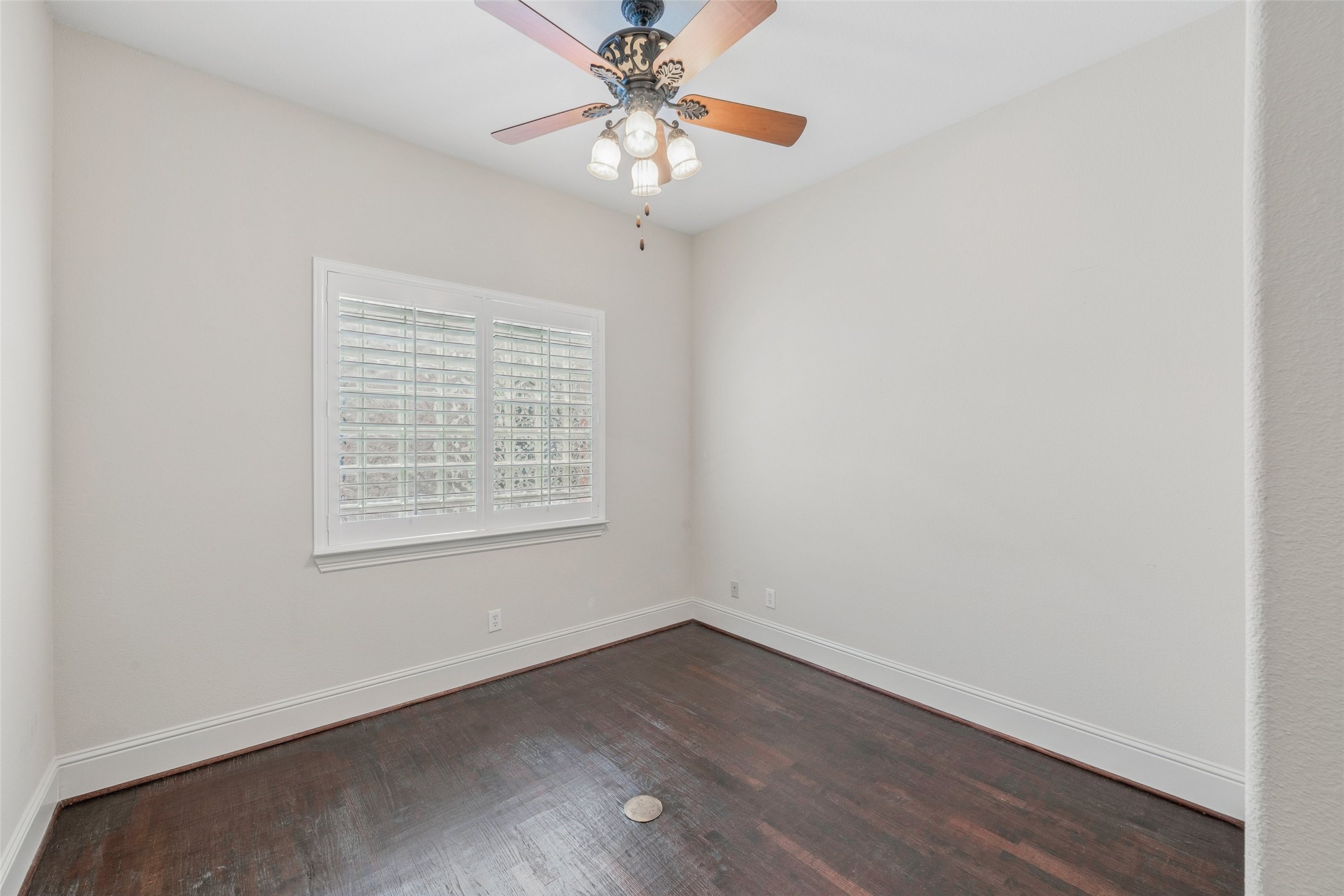 9131 Cochran Bluff Lane Dallas TX 75220