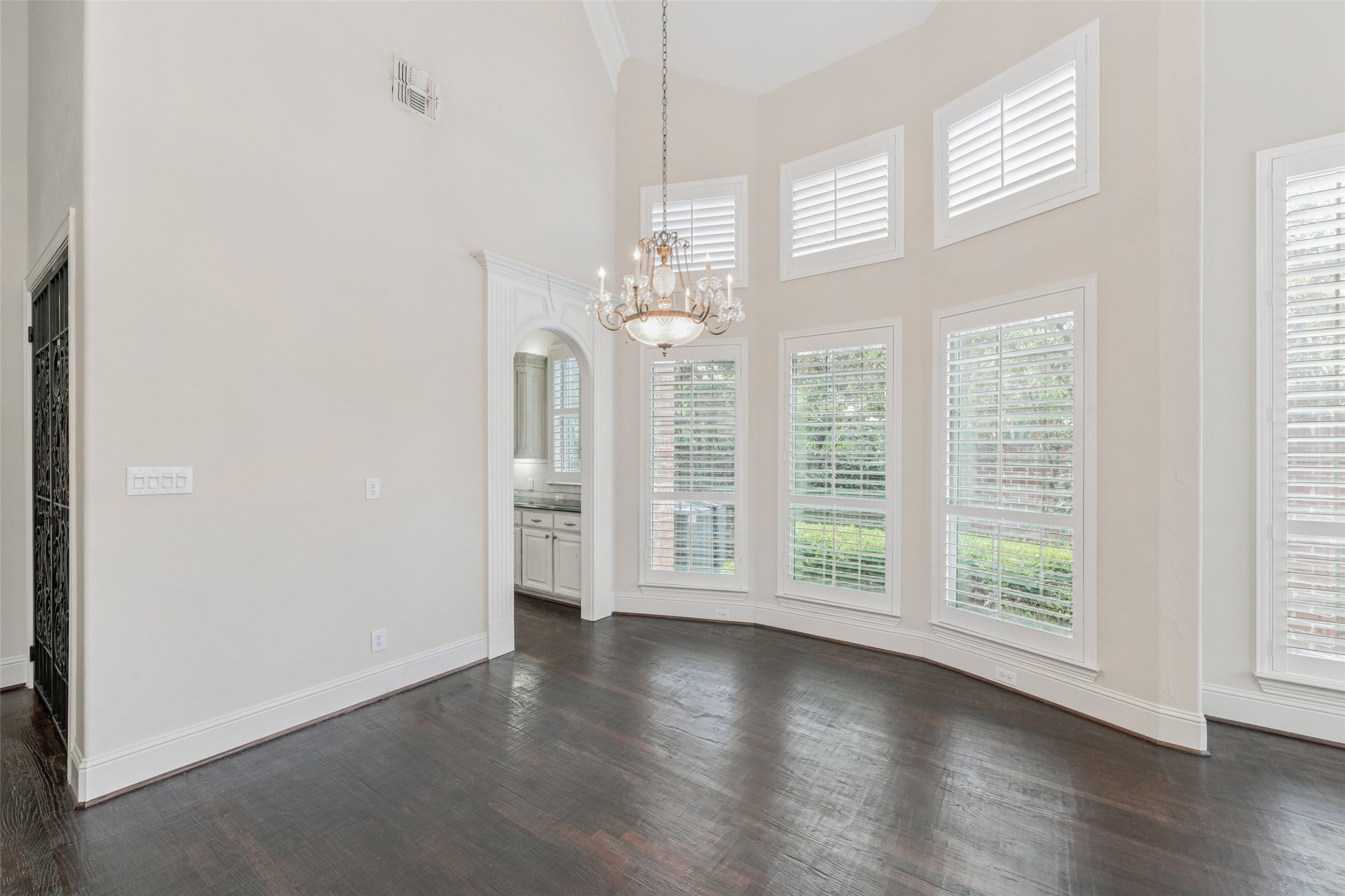 9131 Cochran Bluff Lane Dallas TX 75220