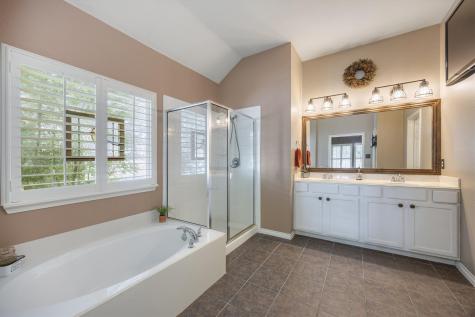 1812 Azalea Drive Savannah TX 76227