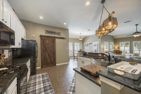 1812 Azalea Drive Savannah TX 76227
