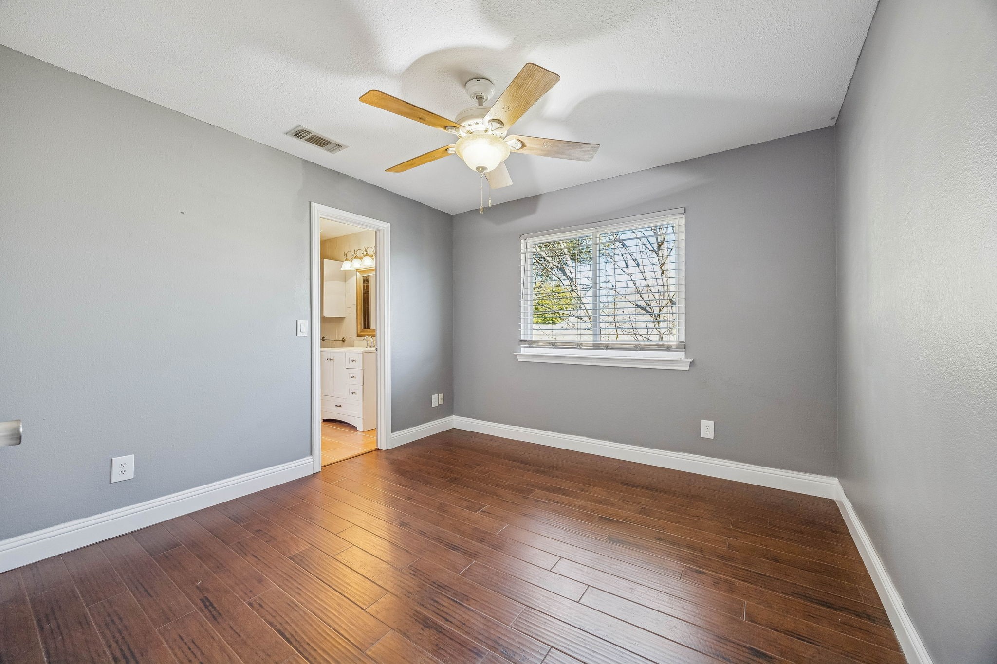2215 Cimarron Road Mckinney TX 75072