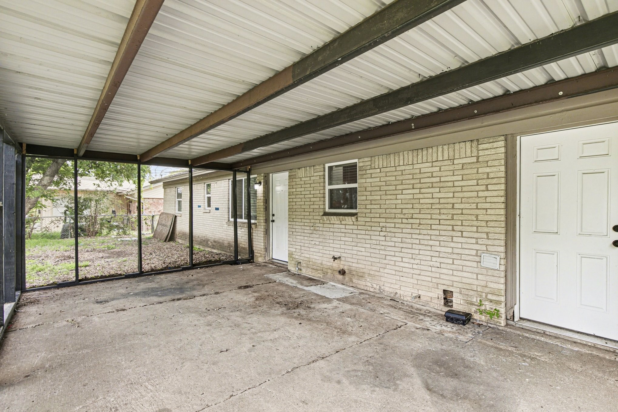 821 E Bovell Street Crowley TX 76036