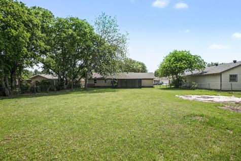 821 E Bovell Street Crowley TX 76036