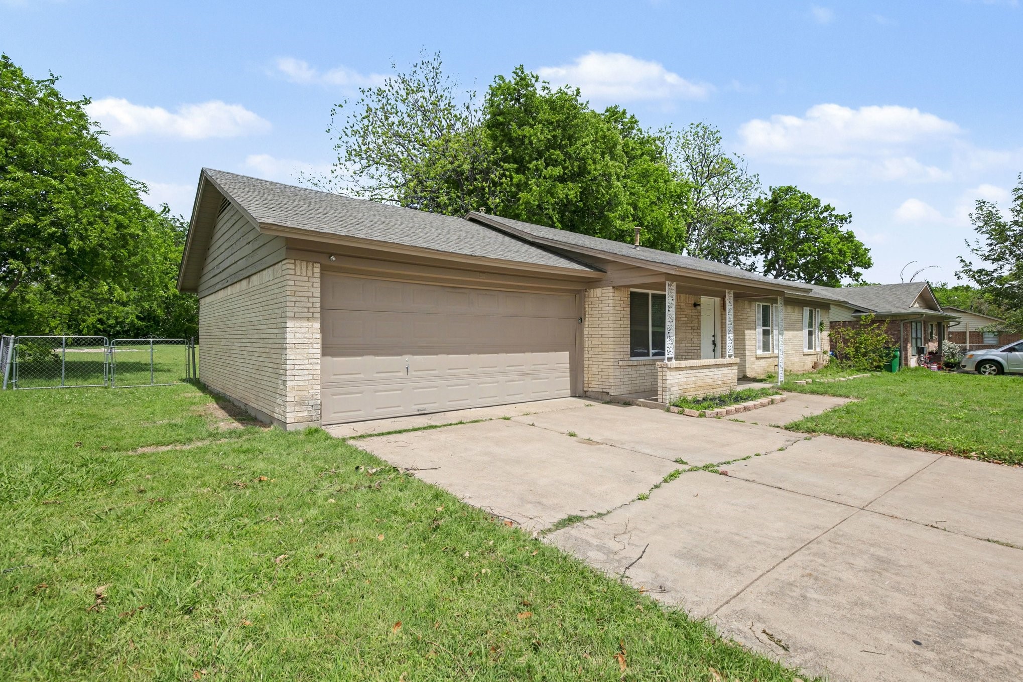 821 E Bovell Street Crowley TX 76036