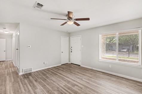 821 E Bovell Street Crowley TX 76036