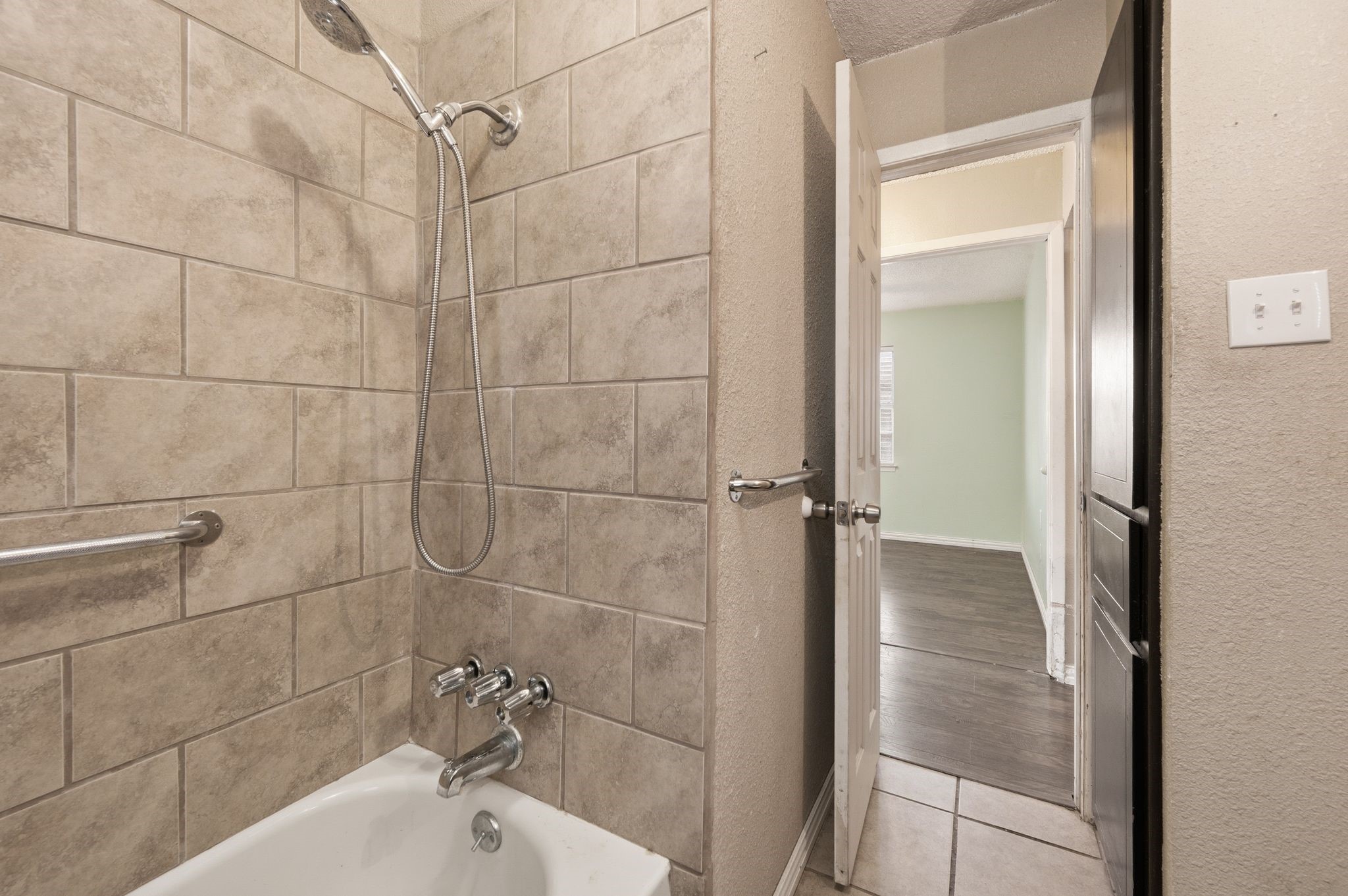 6512 Old Mill Circle Watauga TX 76148