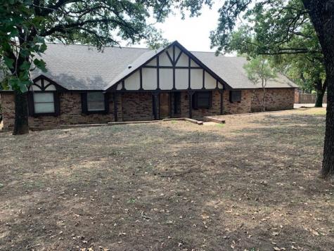 1201 W David Avenue Decatur TX 76234