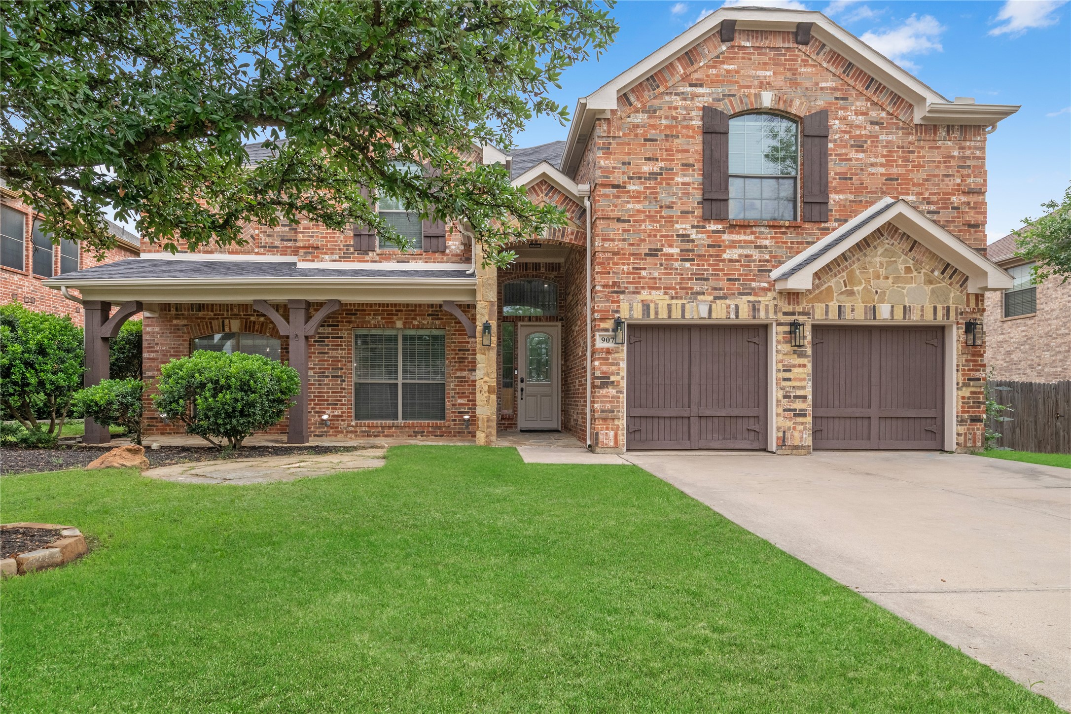 907 Greenfield Court Kennedale TX 76060