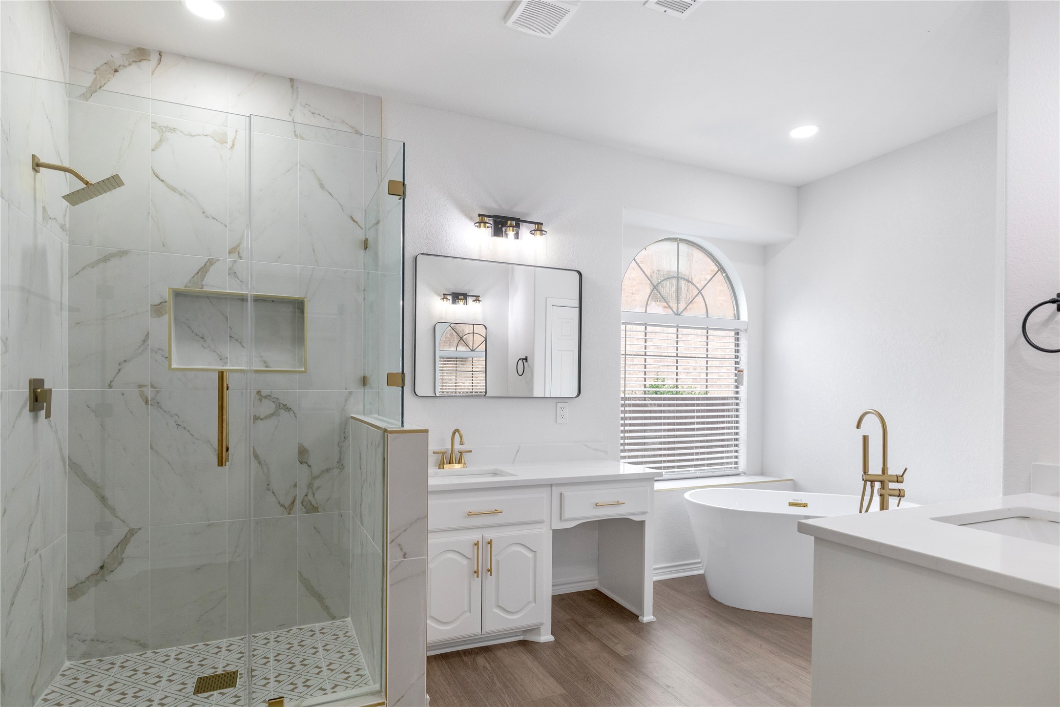 907 Greenfield Court Kennedale TX 76060