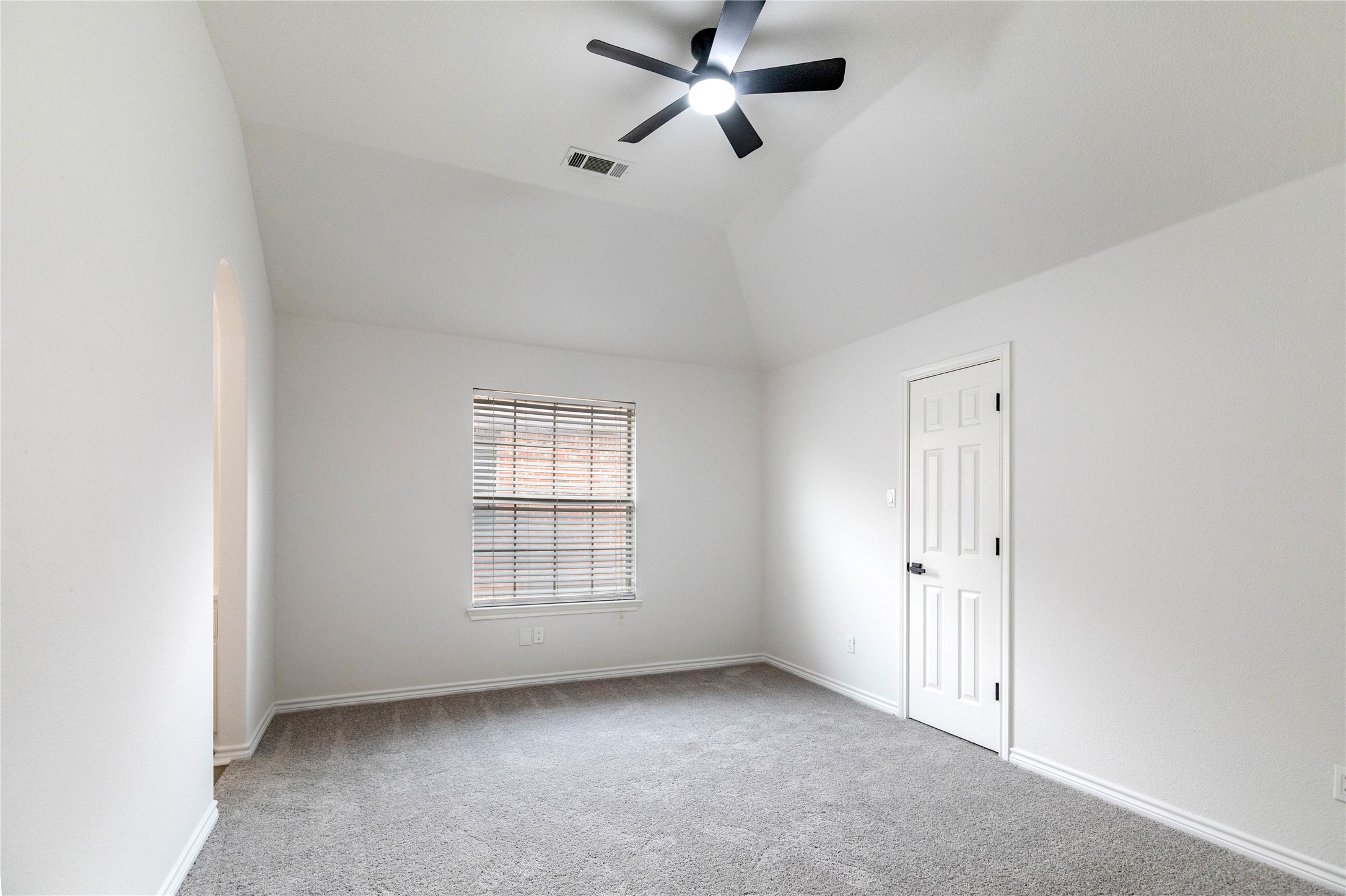907 Greenfield Court Kennedale TX 76060