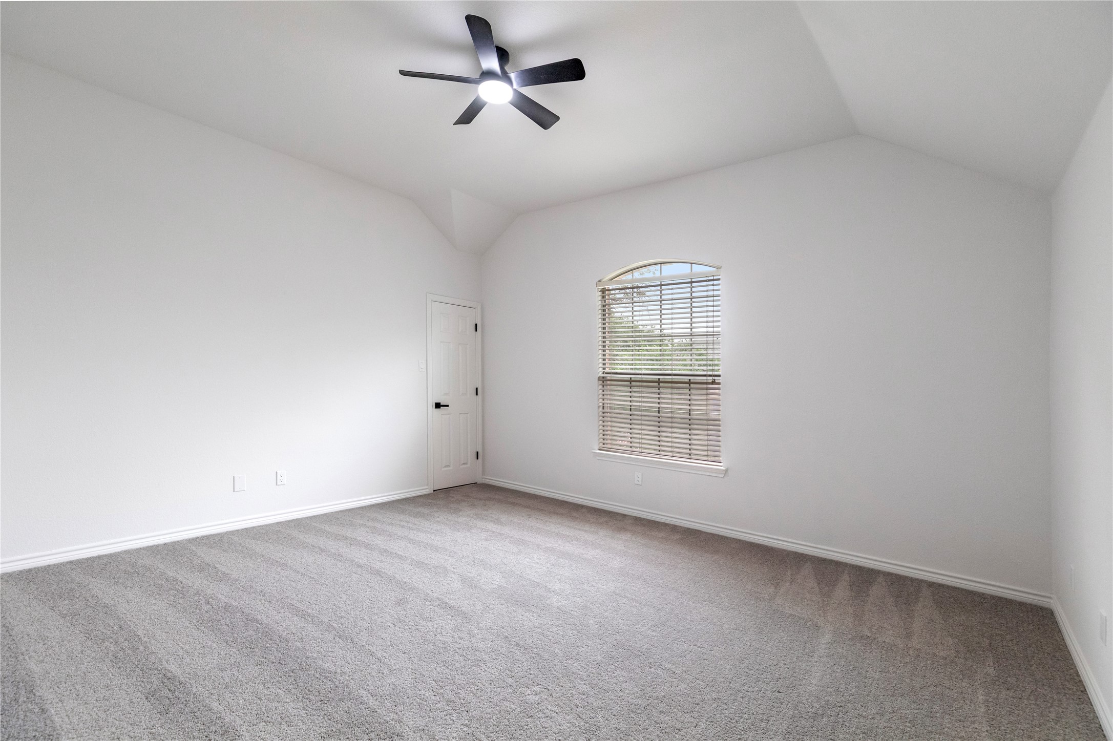 907 Greenfield Court Kennedale TX 76060