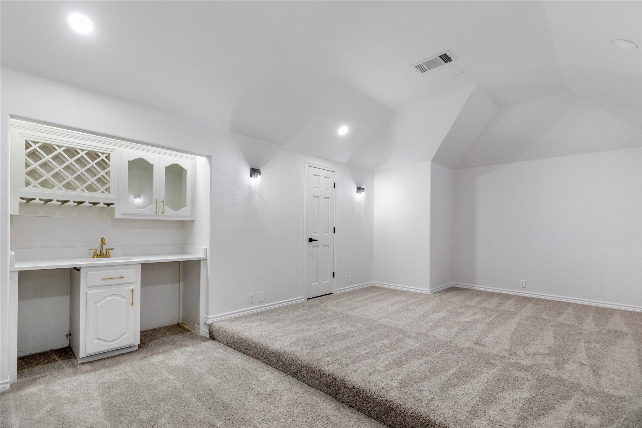 907 Greenfield Court Kennedale TX 76060