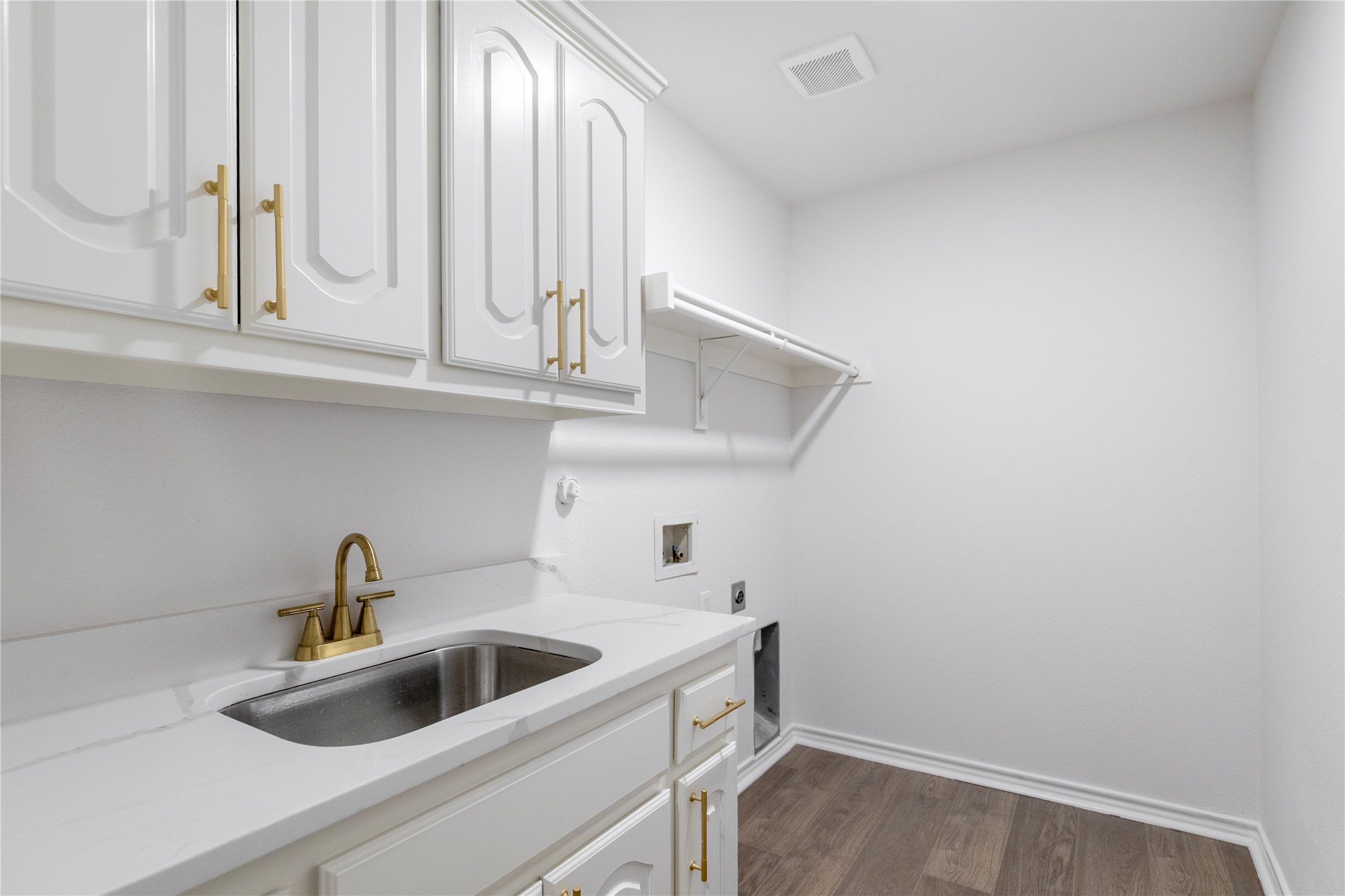 907 Greenfield Court Kennedale TX 76060