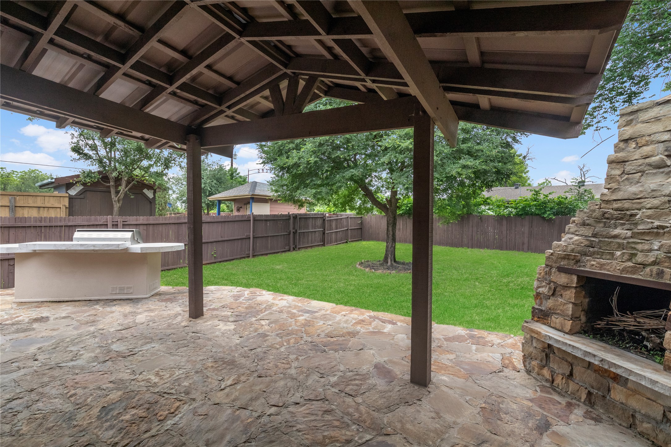 907 Greenfield Court Kennedale TX 76060