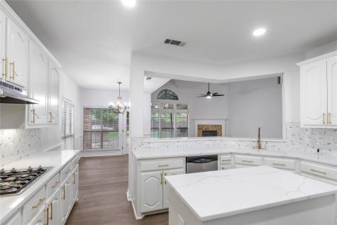 907 Greenfield Court Kennedale TX 76060