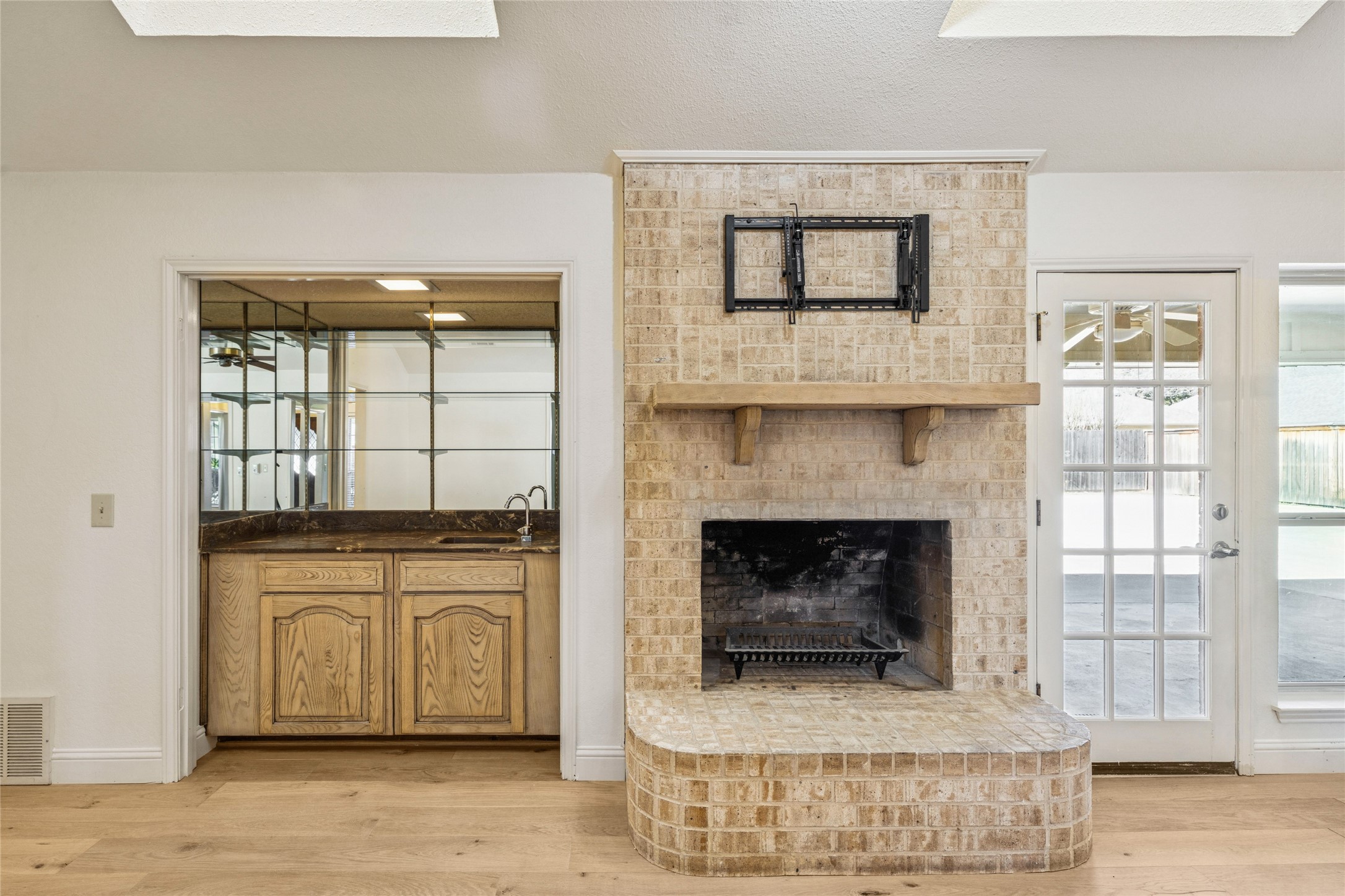 4212 Lake Vista Drive Benbrook TX 76132