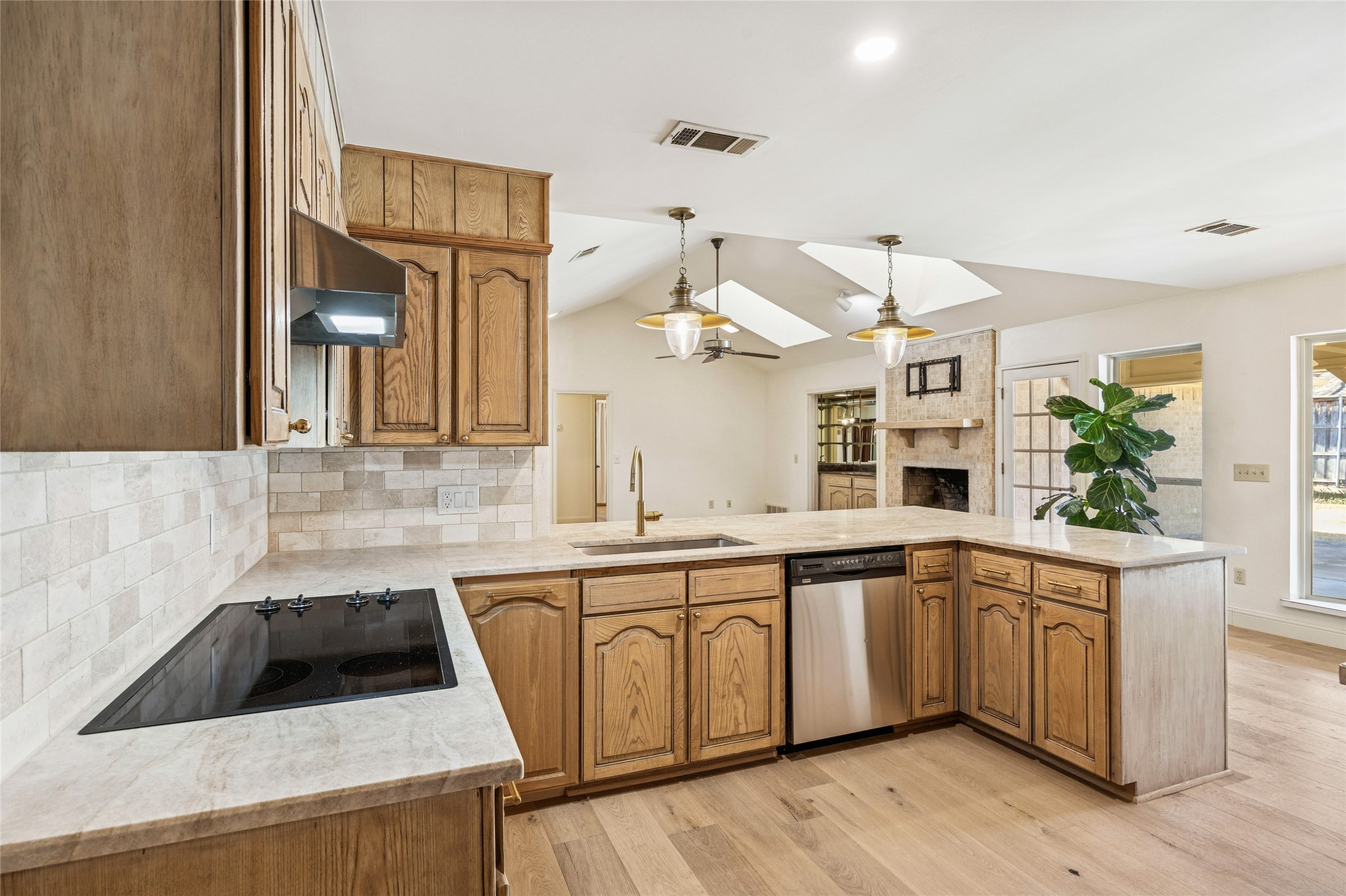4212 Lake Vista Drive Benbrook TX 76132