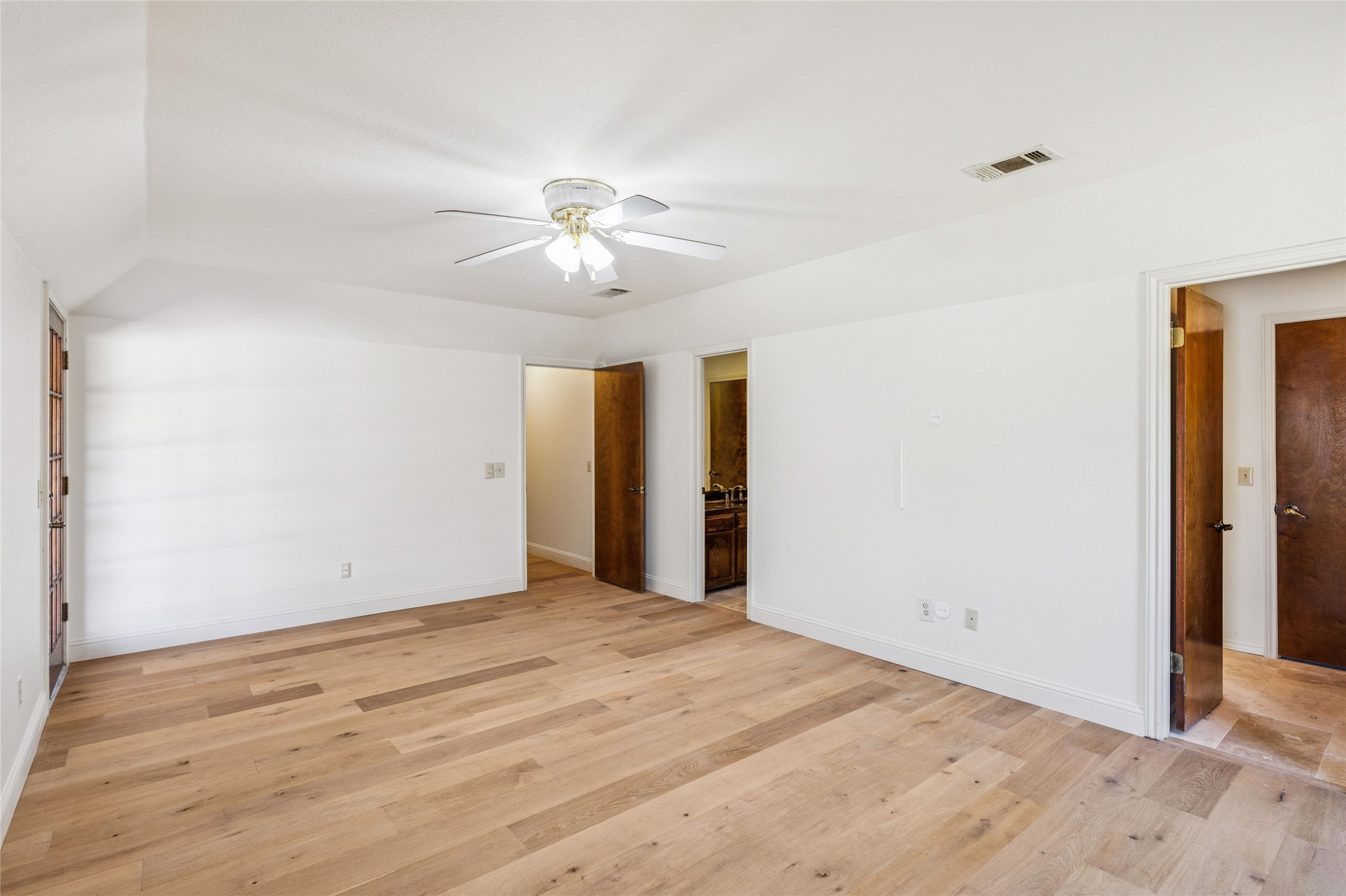 4212 Lake Vista Drive Benbrook TX 76132