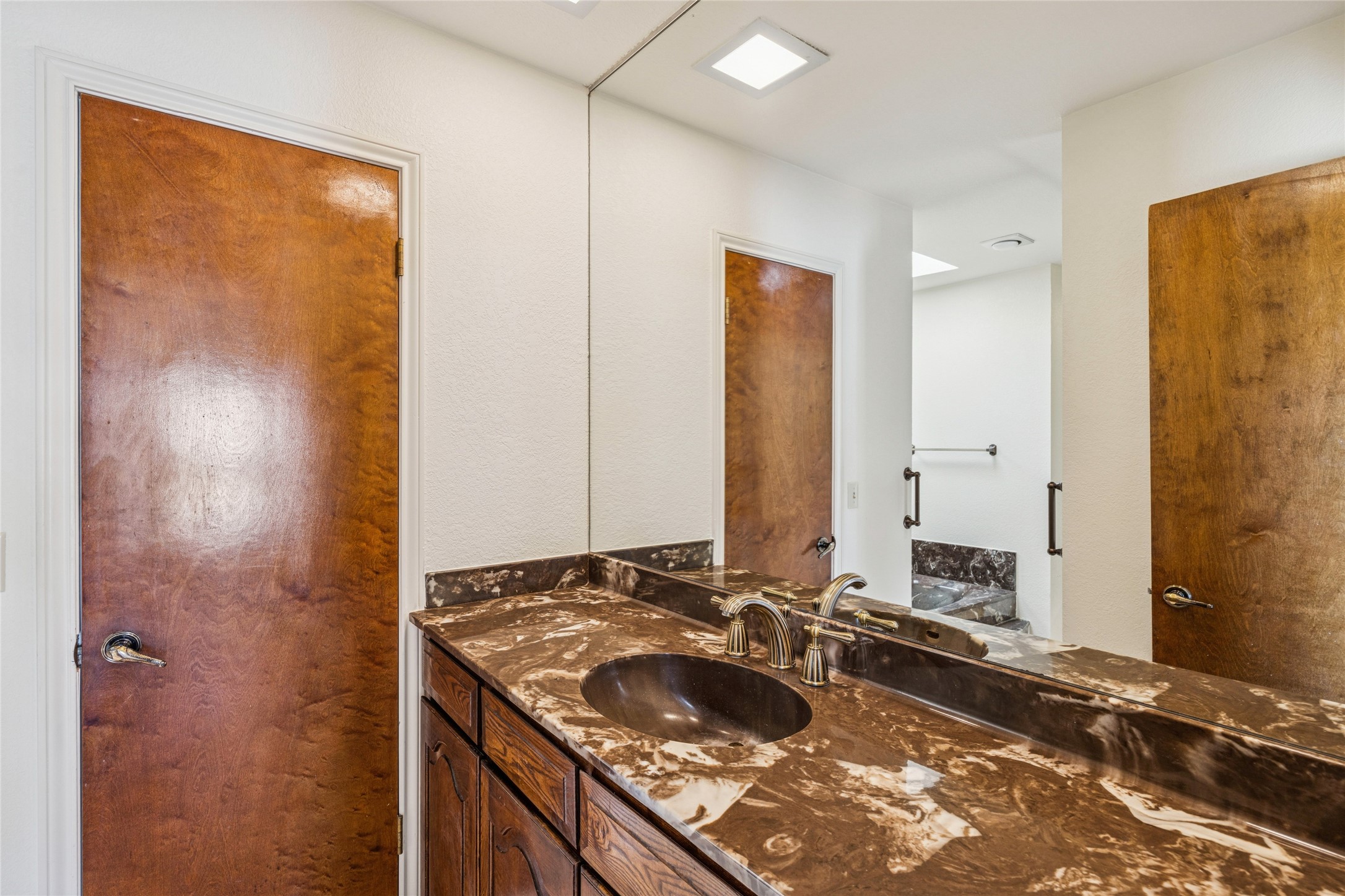 4212 Lake Vista Drive Benbrook TX 76132