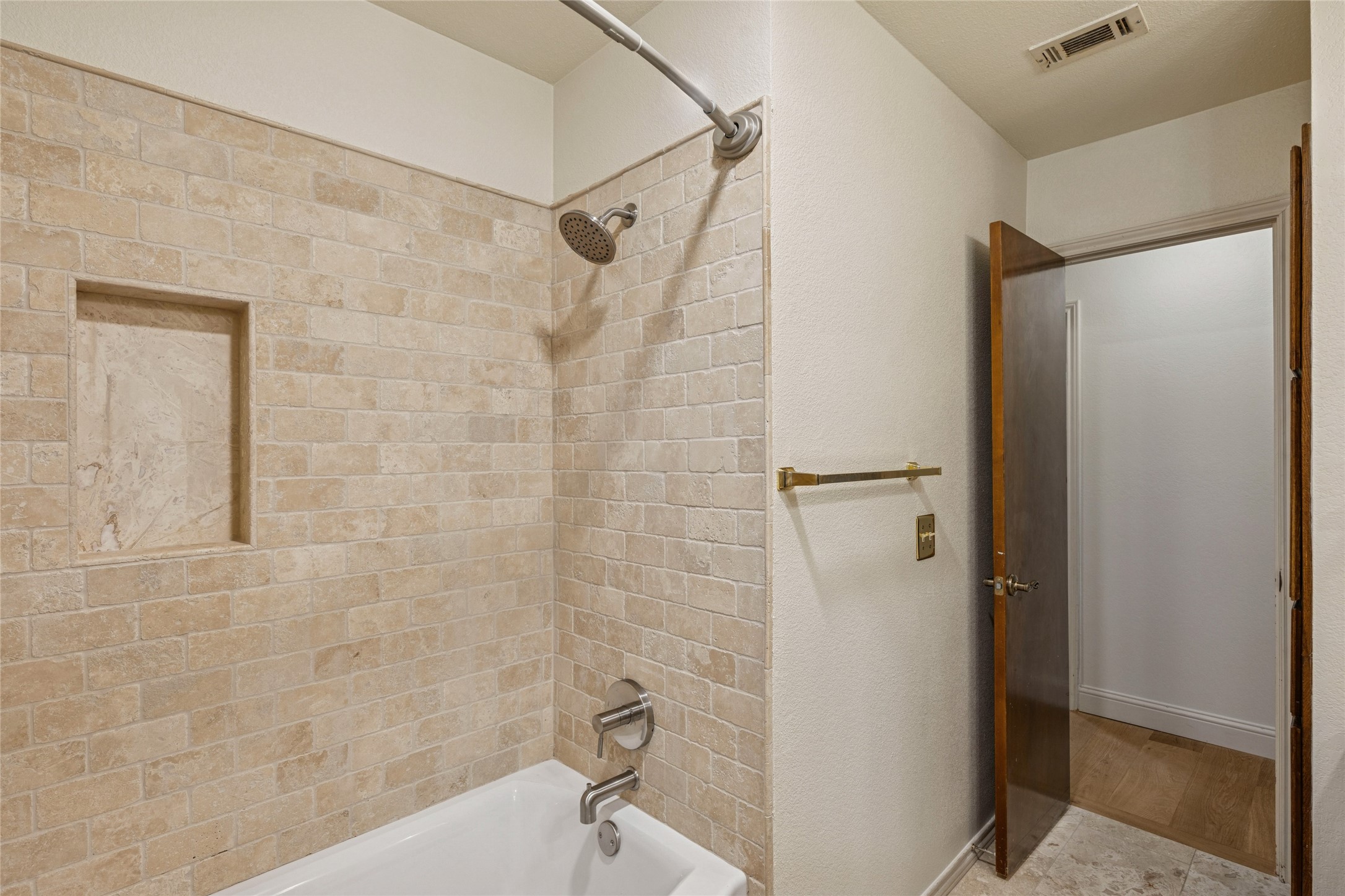 4212 Lake Vista Drive Benbrook TX 76132