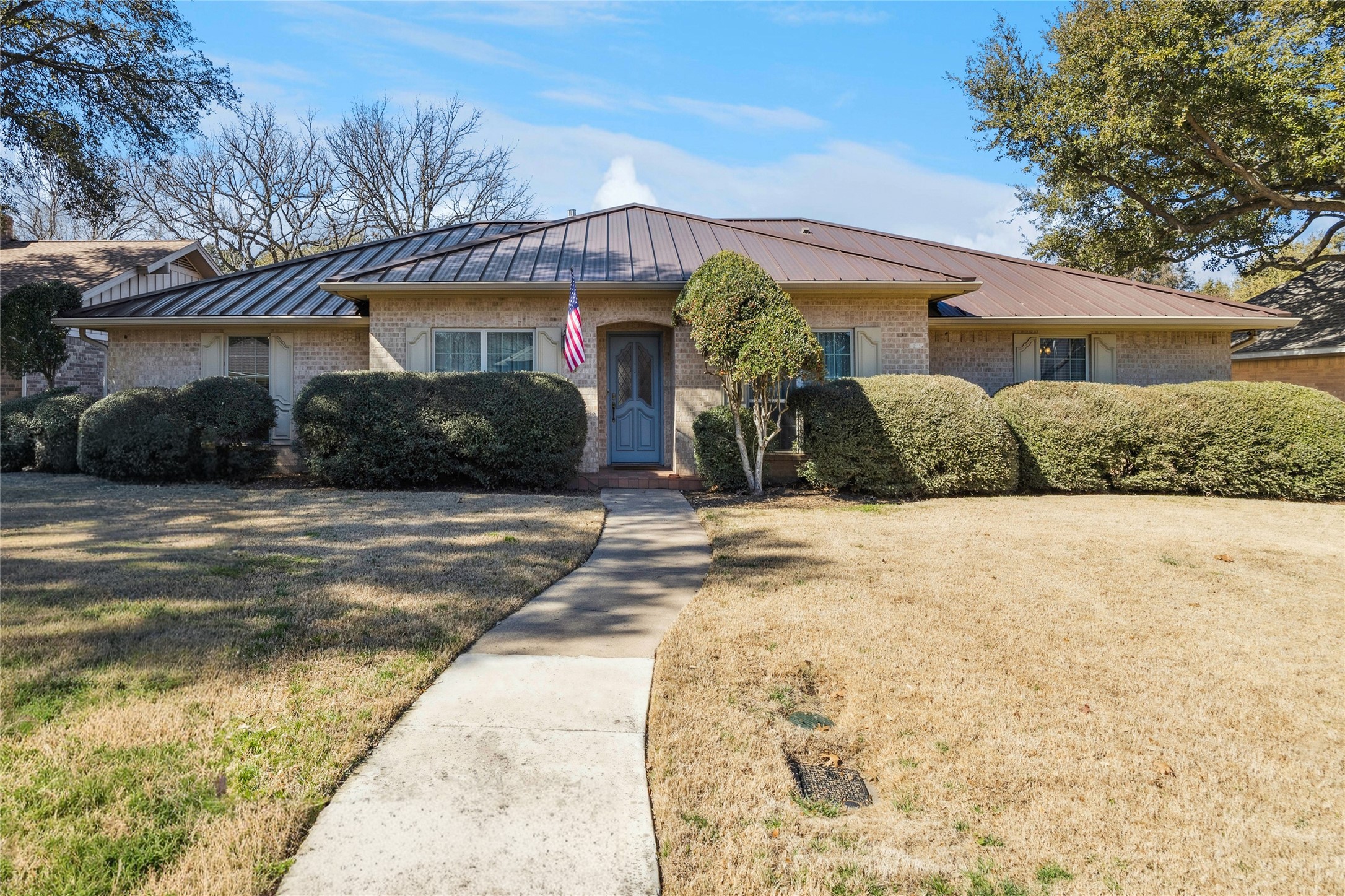 4212 Lake Vista Drive Benbrook TX 76132