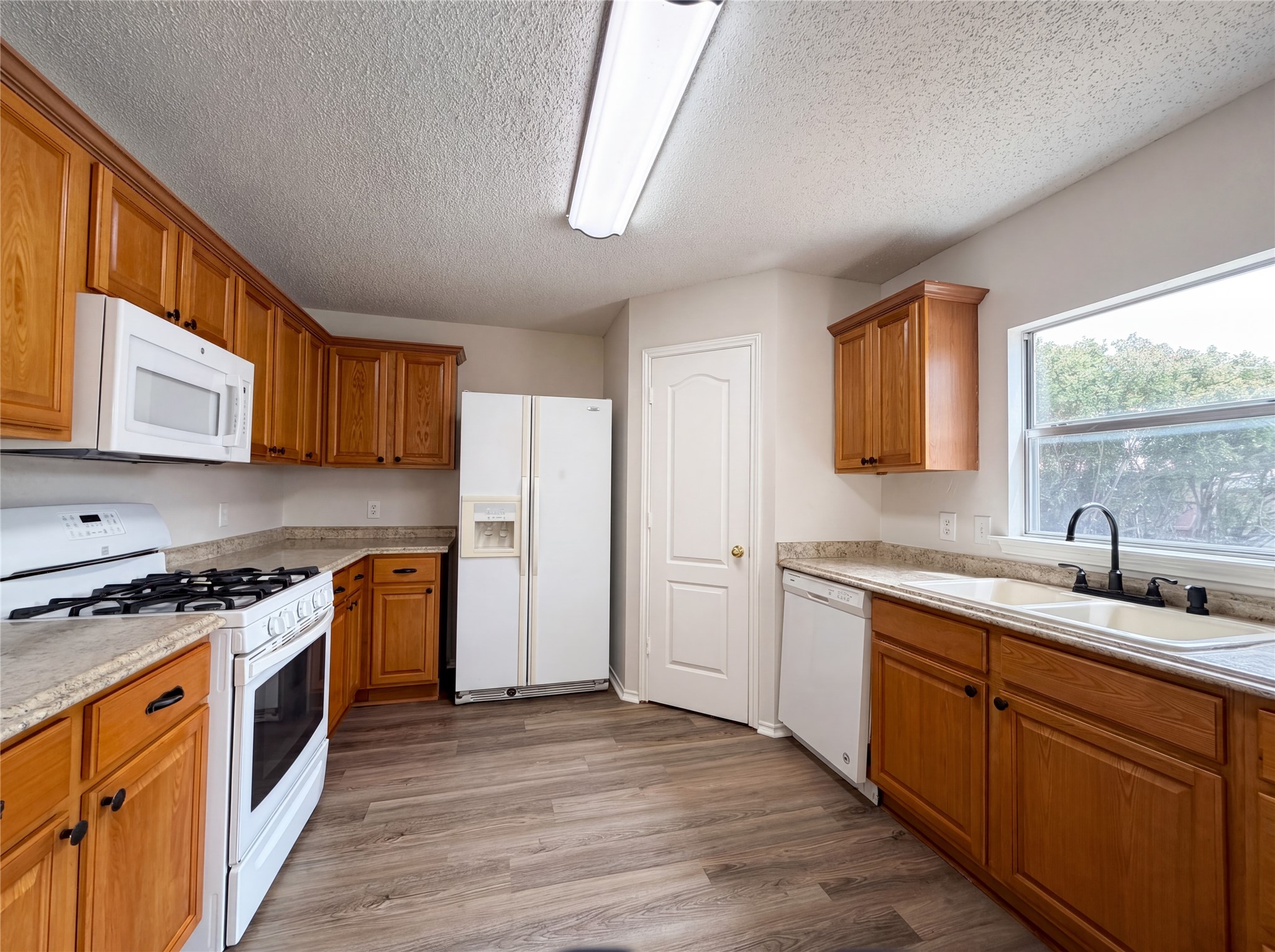 7001 Edmundson Drive Arlington TX 76002
