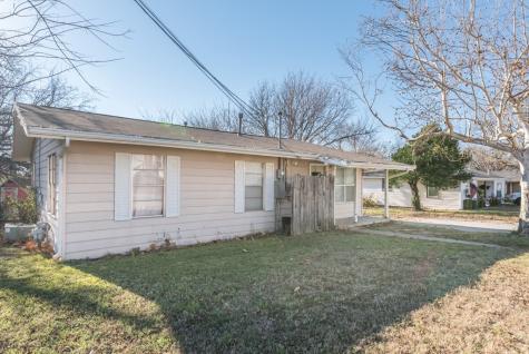 506 E Wilbarger Street Bowie TX 76230