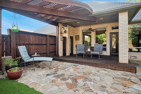 2448 Clearspring Drive N Irving TX 75063