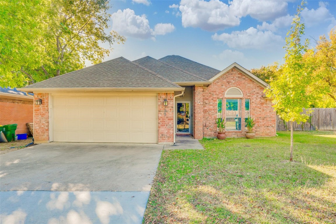 229 S Lakeview Drive Lake Dallas TX 75065
