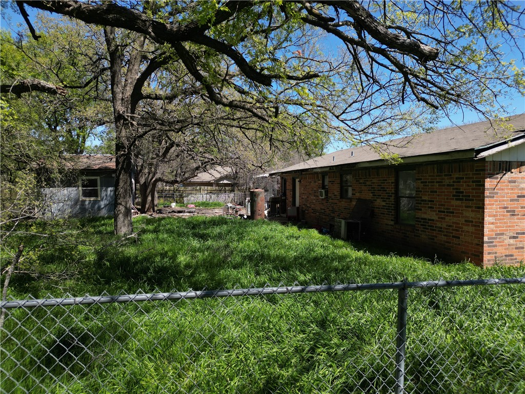 276 Hazelwood Avenue Waco TX 76705