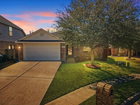 2824 Merry View Lane Fort Worth TX 76120