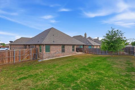 324 Sherbrook Street Van Alstyne TX 75495
