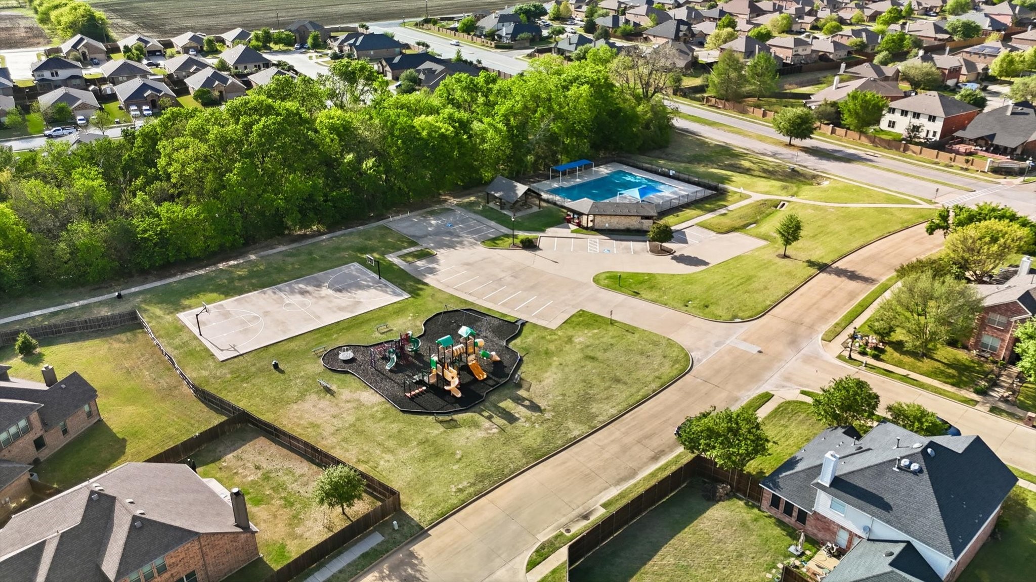 324 Sherbrook Street Van Alstyne TX 75495