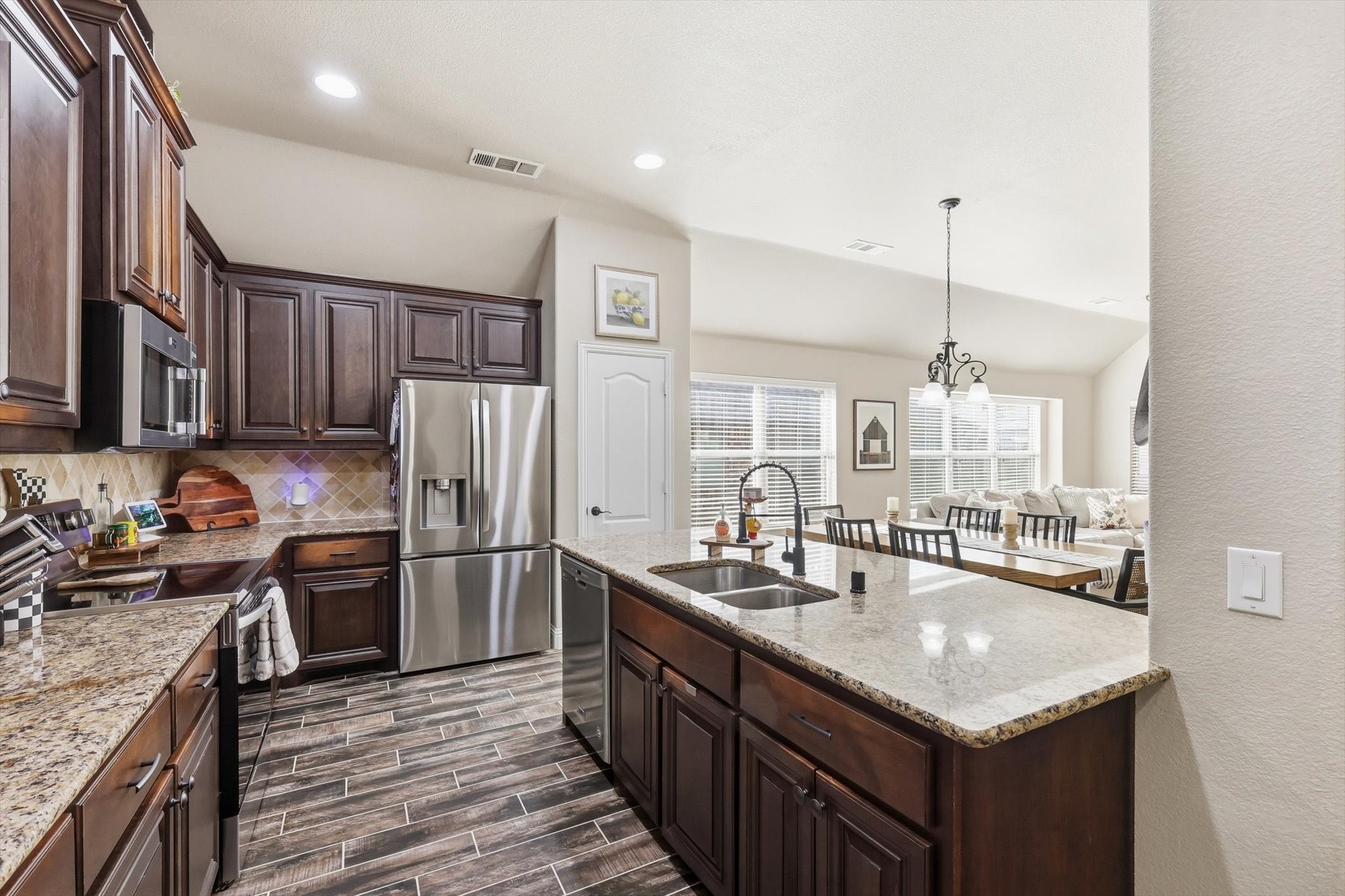 324 Sherbrook Street Van Alstyne TX 75495