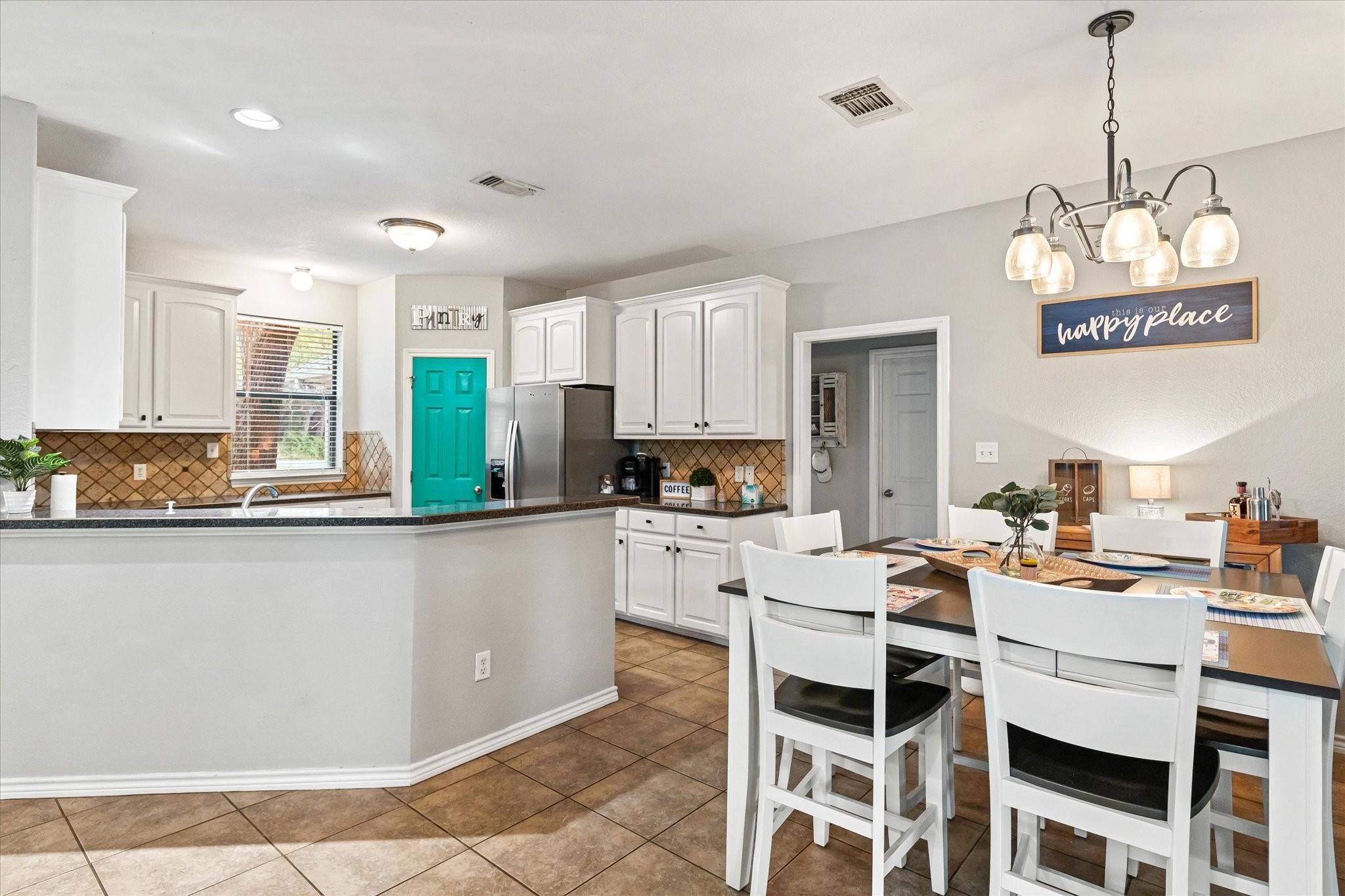 1609 Cheyenne Trail Granbury TX 76048